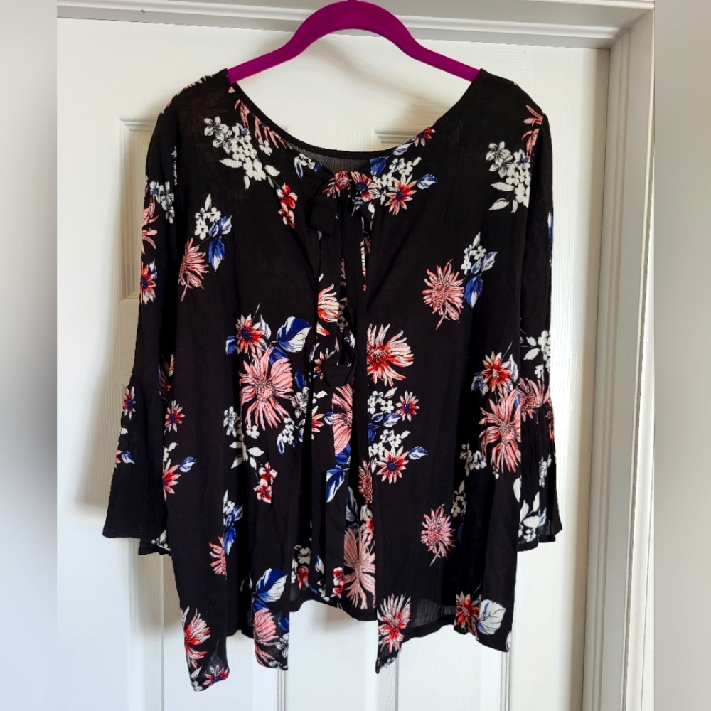 Blouse - Picture 2 of 5